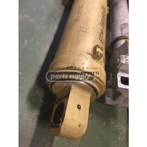 luffing cylinder